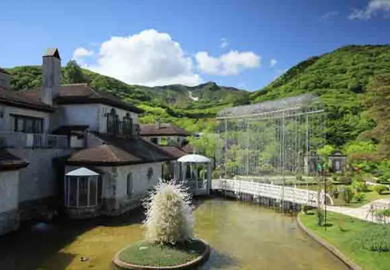 箱根ガラスの森美術館